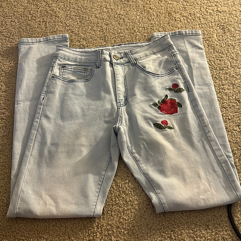 Men’s 28 jeans.